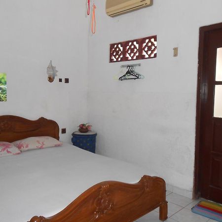 Fortuna Guest House Джокьякарта Экстерьер фото