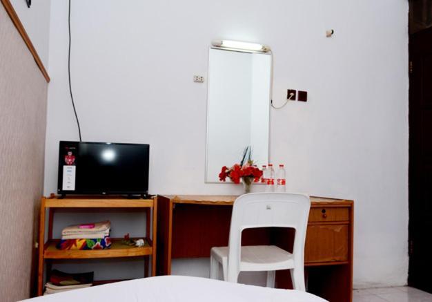 Fortuna Guest House Джокьякарта Экстерьер фото